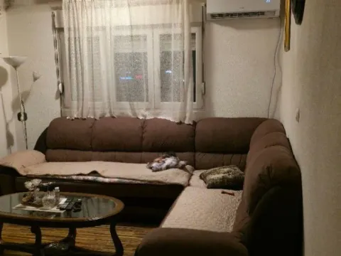 Izdavanje, jednosoban stan, 36m², Pejton, Podgorica - image 4