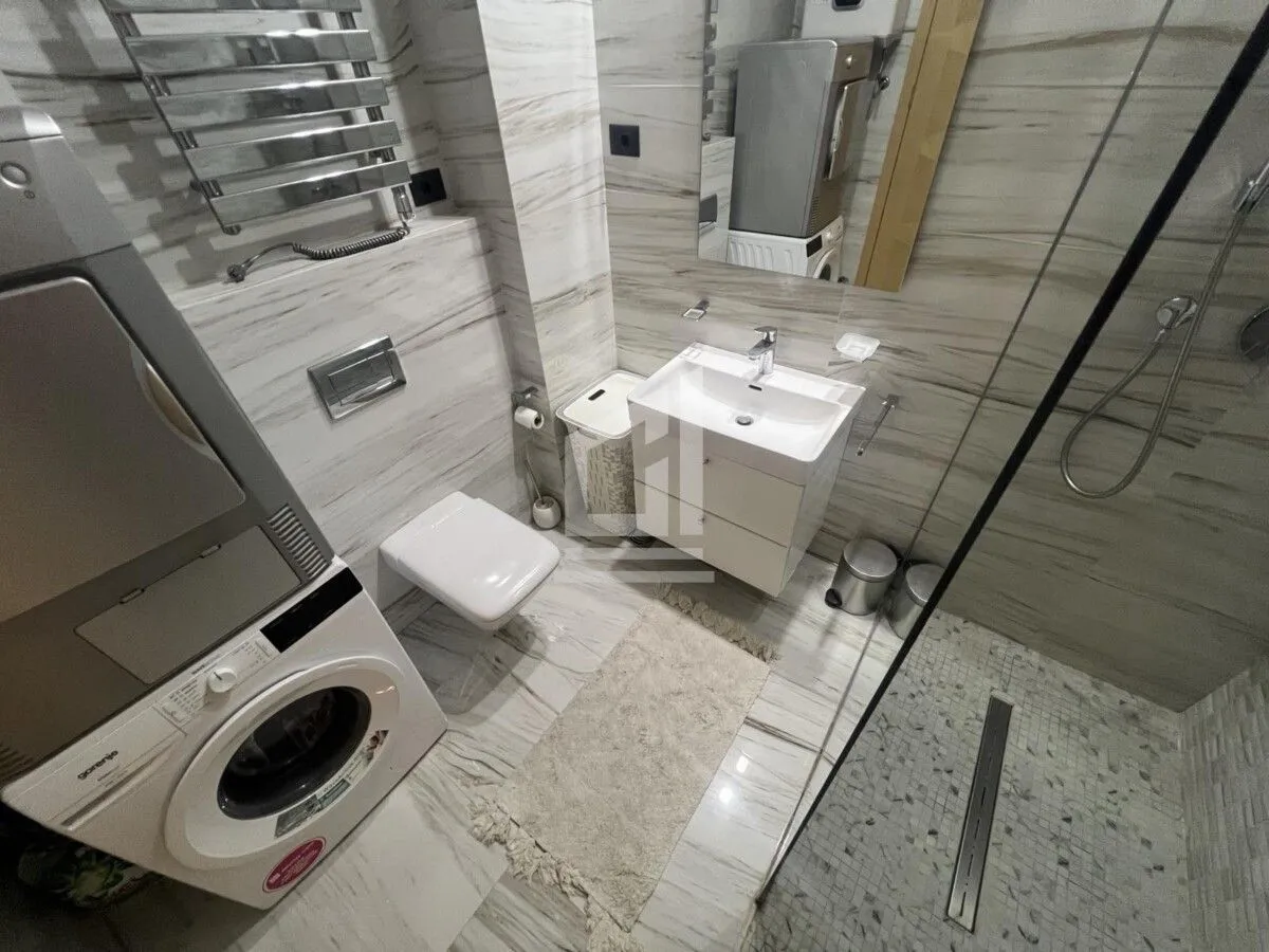 Izdavanje, dvosoban stan, 78m², Momišići, Podgorica