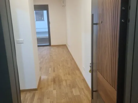 Rent, apartment, 33m², Donja Gorica, Podgorica - image 2