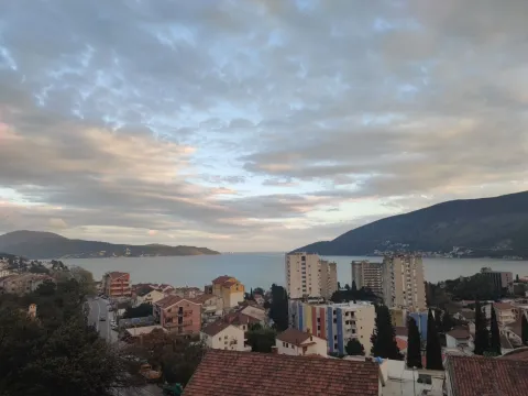 Prodaja, jednosoban stan, 57m², Igalo-Petlja, Herceg Novi - image 1