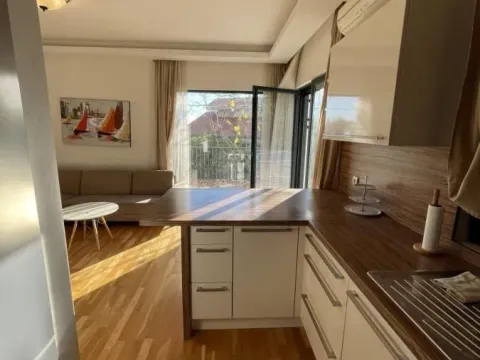 Prodaja, kuća, 201m², Topla, Herceg Novi - image 6