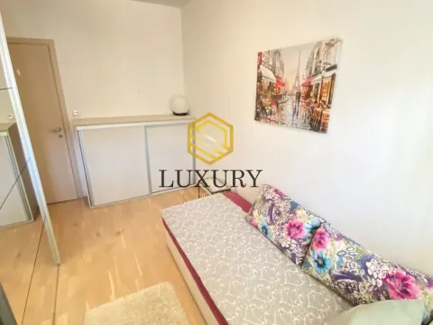 Rent, two bedroom apartment, 76m², City Kvart, Podgorica - image 5