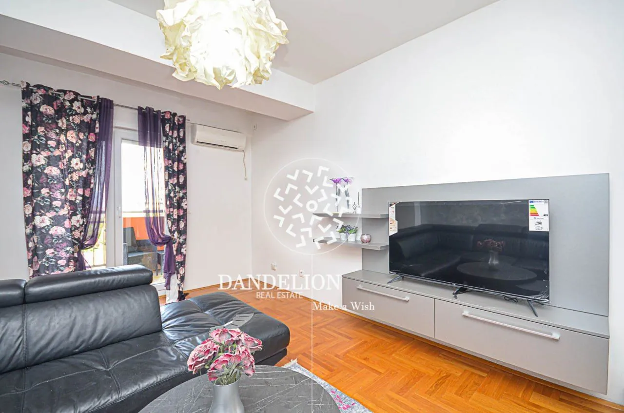 Rent, two bedroom apartment, 79m², City Kvart, Podgorica