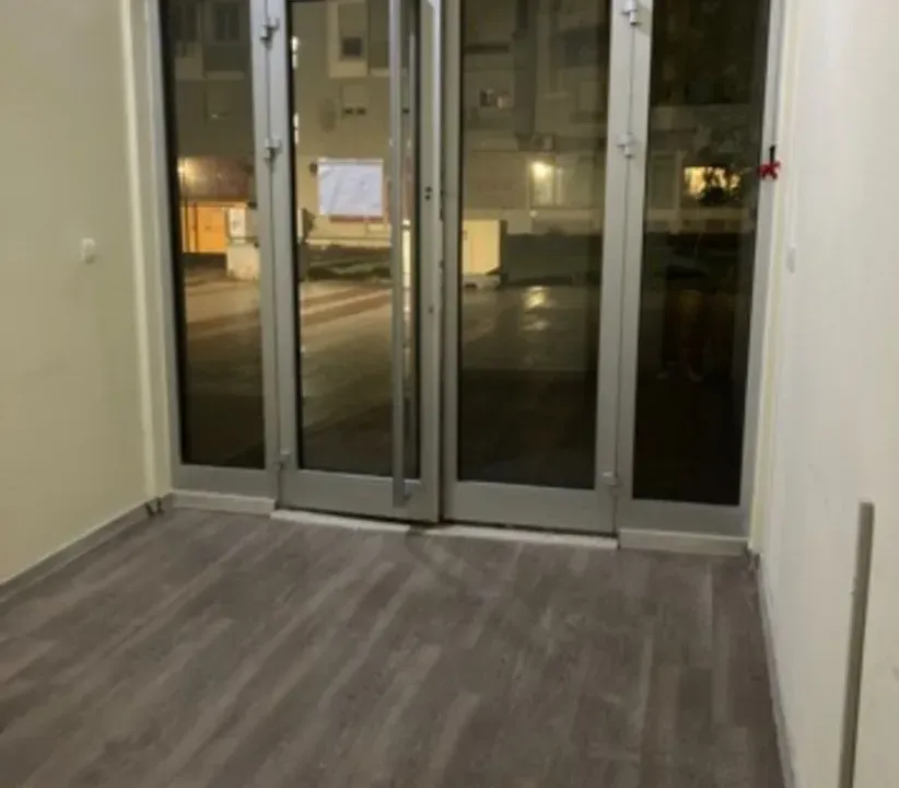 Izdavanje, poslovni prostor, 13m², Preko Morače, Podgorica