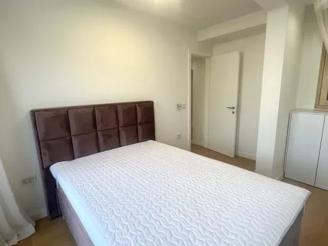 Izdavanje, četvorosoban stan, 205m², Vračar Hram, Vračar Sve Podlokacije - image 12