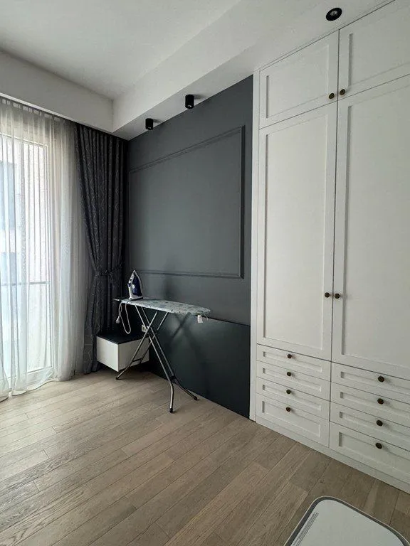 Izdavanje, dvosoban stan, 103m², Podgorica, Crna Gora