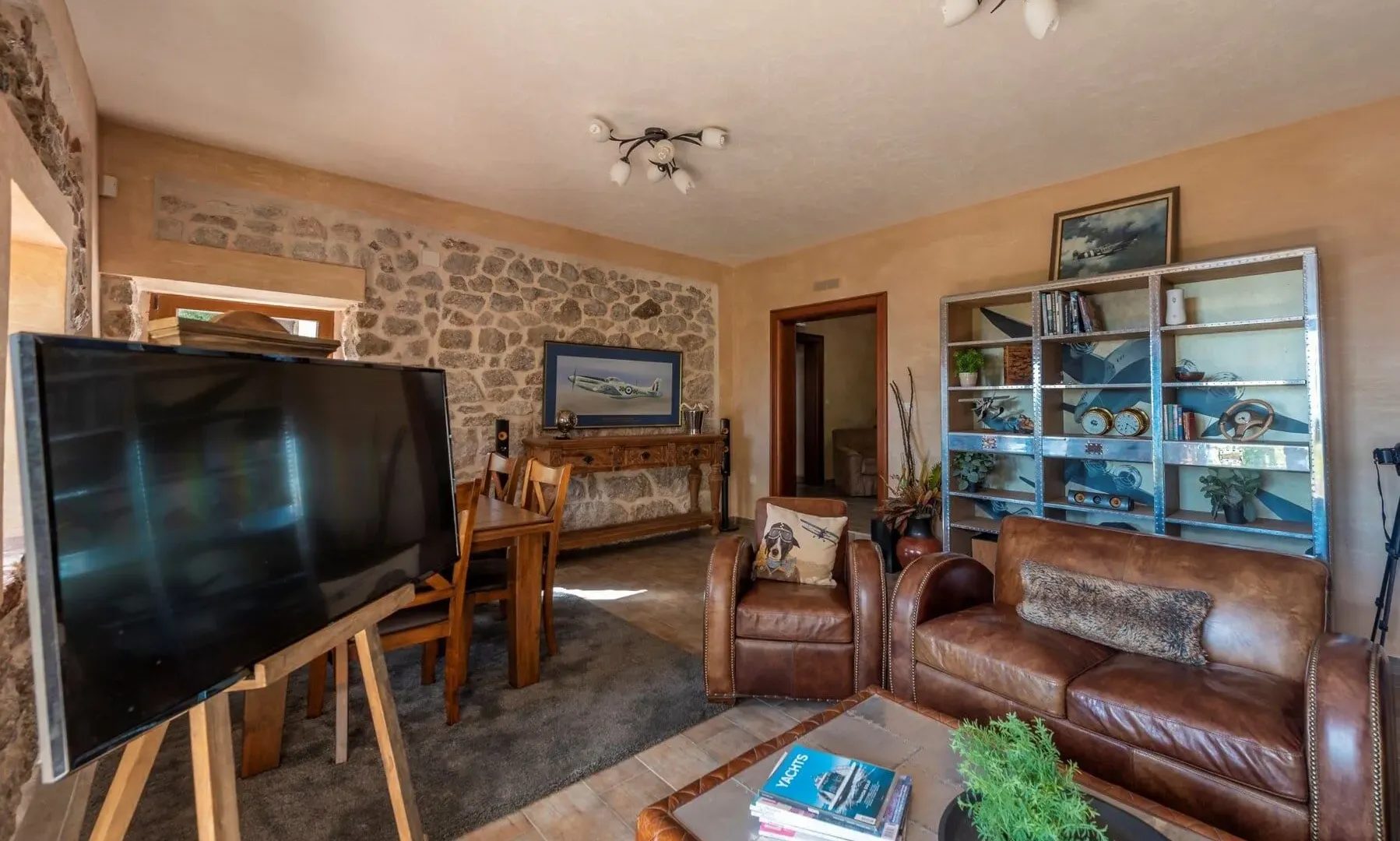 Sale, house, 280m², Markovići, Budva