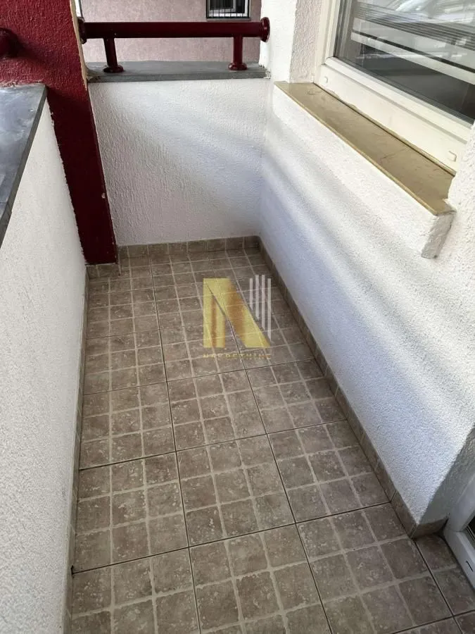 Prodaja, dvosoban stan, 40m², Grbavica, Novi Sad Sve Podlokacije
