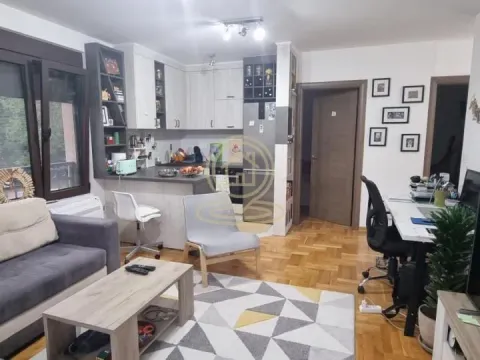 Izdavanje, trosoban stan, 58m², Zvezdarska Šuma, Zvezdara Sve Podlokacije - image 5