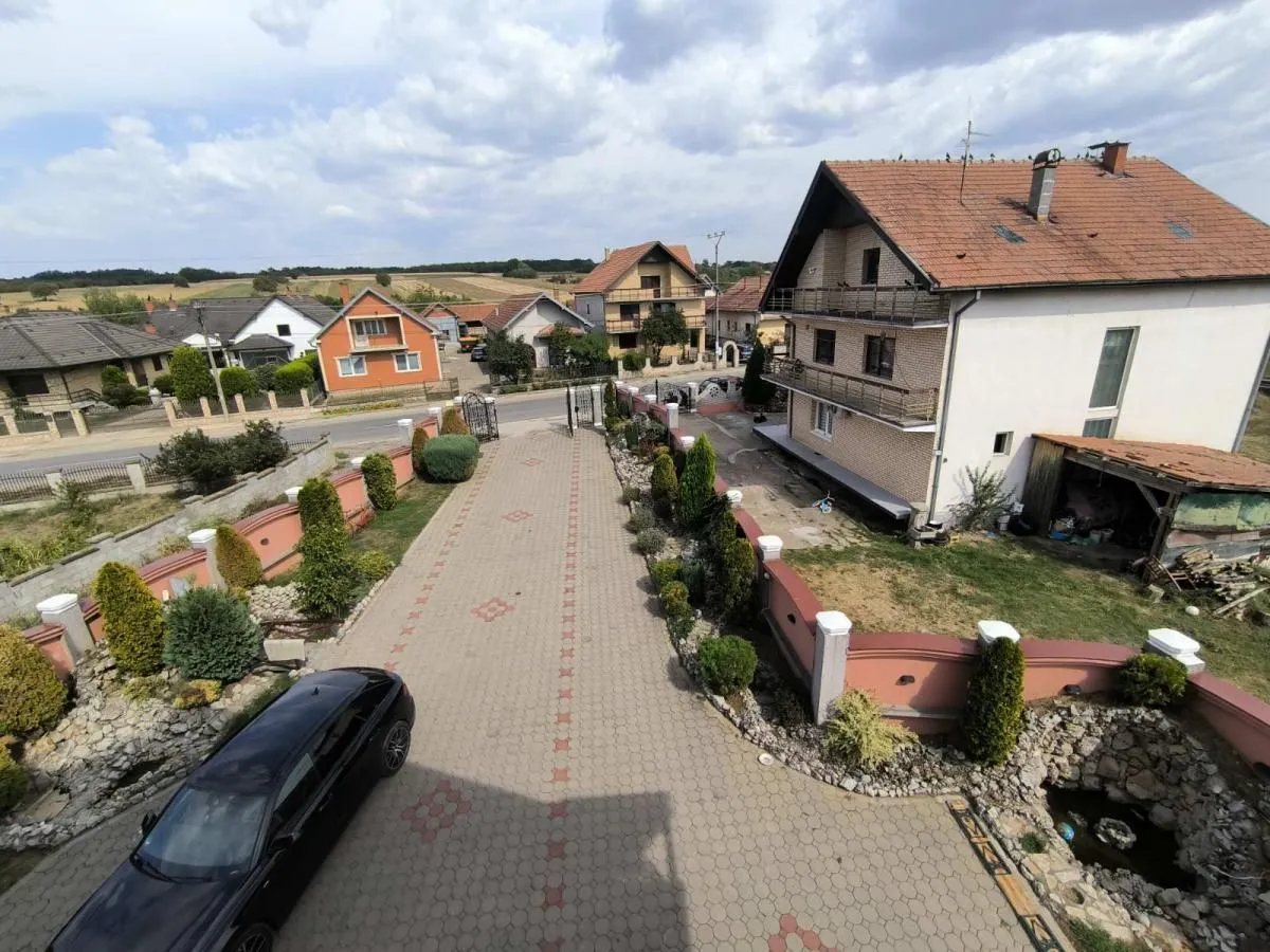 Prodaja, kuća, 330m², Supska, Ćuprija