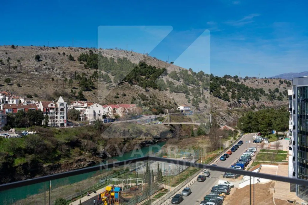 Prodaja, trosoban stan, 163m², Vezirov Most, Podgorica