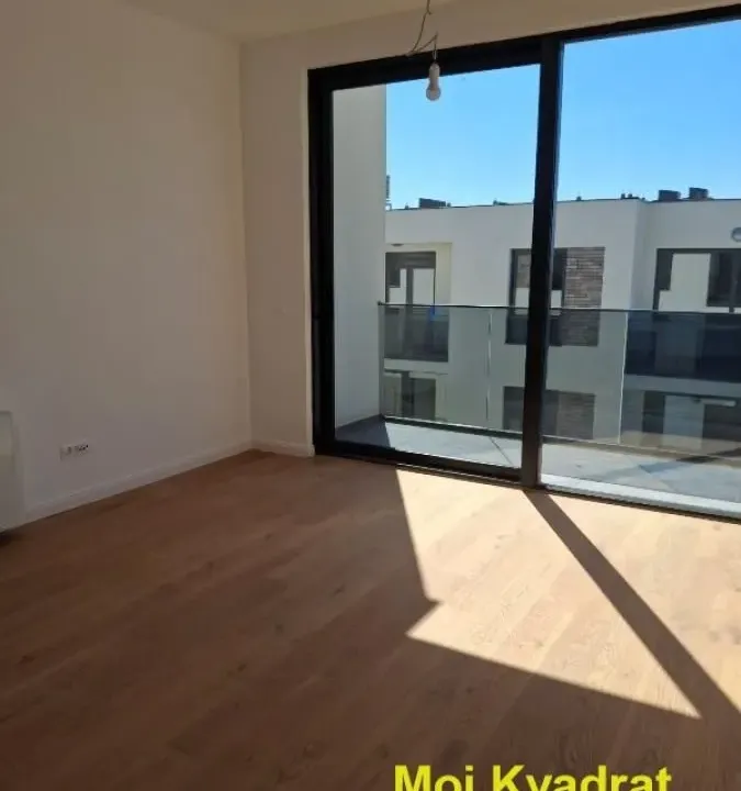 Prodaja, trosoban stan, 81m², Zemun Sve Podlokacije, Beograd