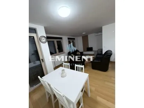 Rent, apartment, 65m², Crveni Krst, Beograd - image 2