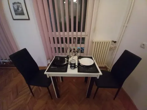 Rent, three bedroom apartment, 70m², Vračar Sve Podlokacije, Beograd - image 3
