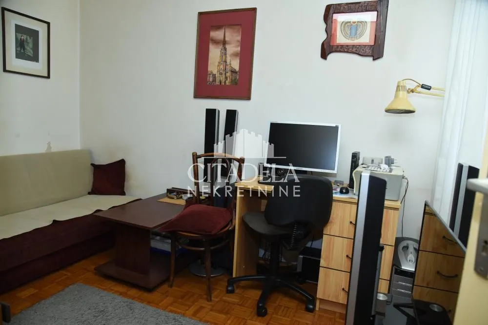 Prodaja, trosoban stan, 70m², Stari Grad, Beograd