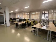 Izdavanje,  poslovni prostor, 1500m2, Adamovićevo Naselje, Novi Sad, Novi Sad