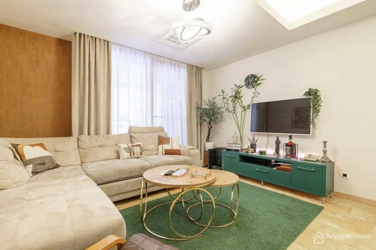 Sale, two bedroom apartment, 82m², Rozino, Budva