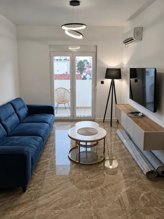 Rent, one bedroom apartment, 40m², Rozino, Budva