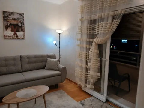 Rent, studio apartment, 32m², City Kvart, Podgorica - image 5