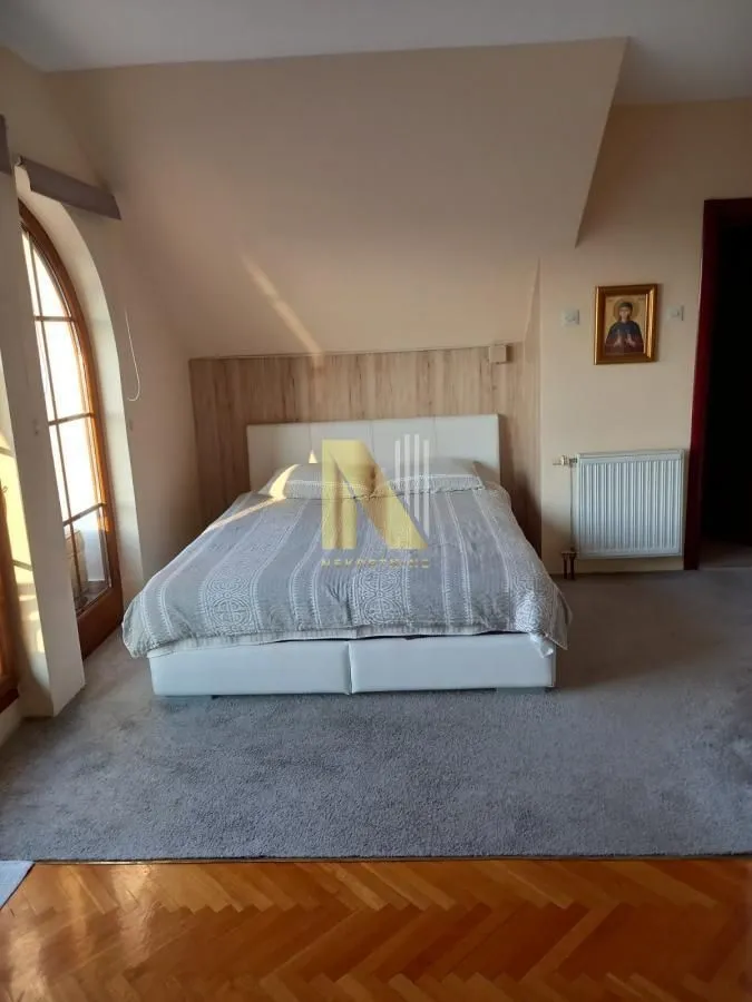 Prodaja, kuća, 336m², Sremska Kamenica, Petrovaradin