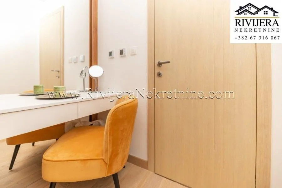 Prodaja, trosoban stan, 122m², Đenovići, Herceg Novi
