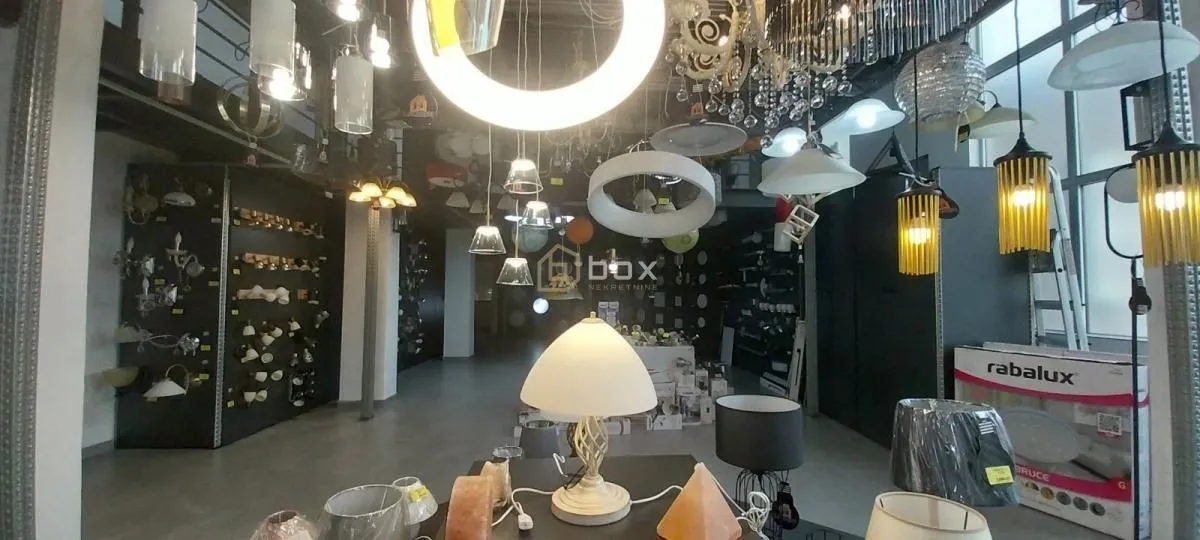 Sale, office space, 330m², Medijana, Niš