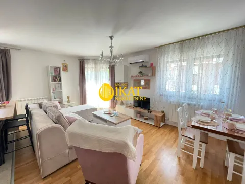 Izdavanje, dvosoban stan, 47m², Karaburma, Palilula Sve Podlokacije - image 9