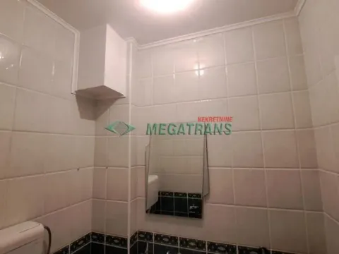 Izdavanje, trosoban stan, 120m², Centar, Novi Sad - image 7