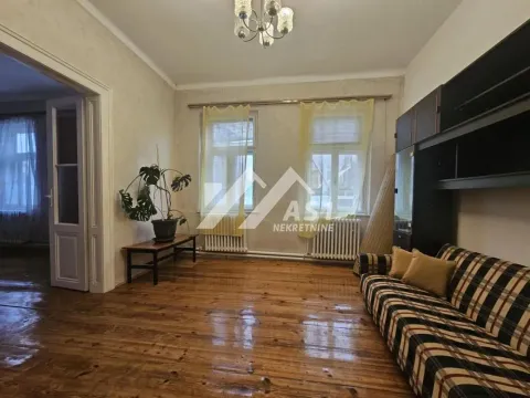 Izdavanje, kuća, 106m², Centar, Novi Sad - image 7