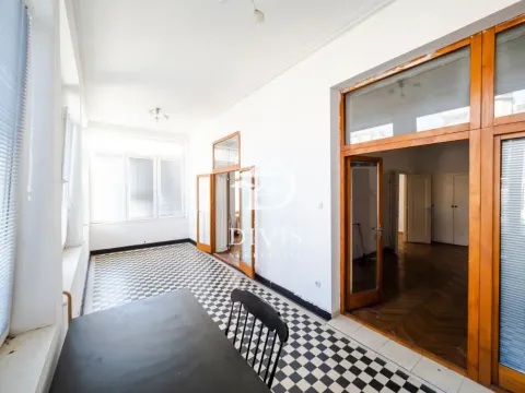 Prodaja, stan, 122m², Kalenić Pijaca, Vračar Sve Podlokacije - image 9