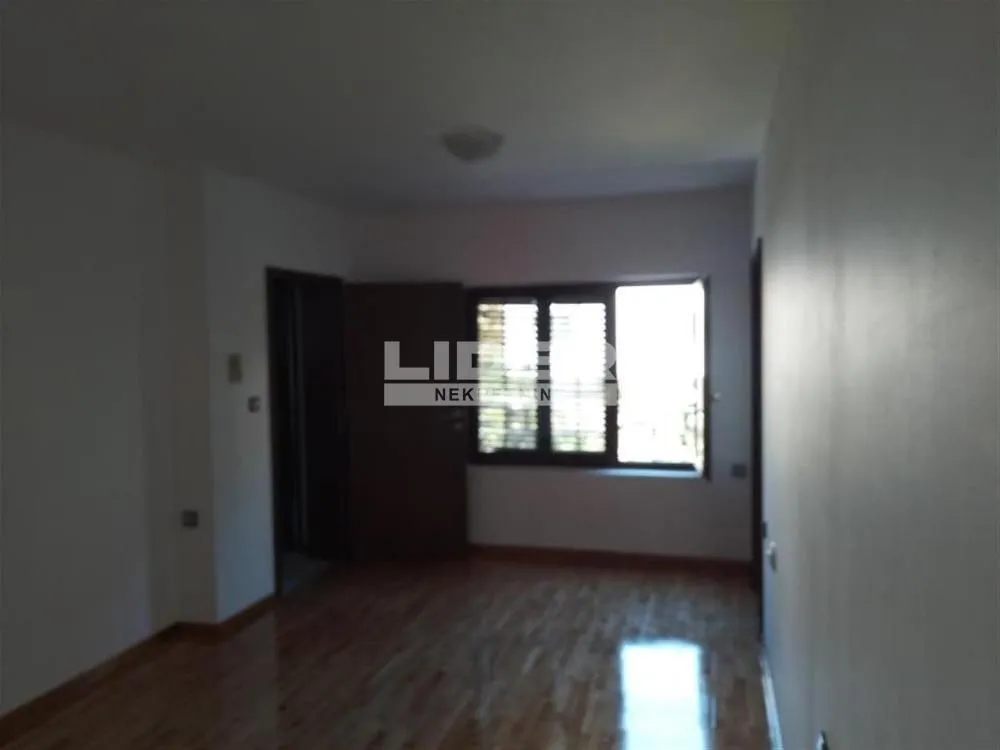 Sale, three bedroom apartment, 58m², Zvezdara Sve Podlokacije, Beograd