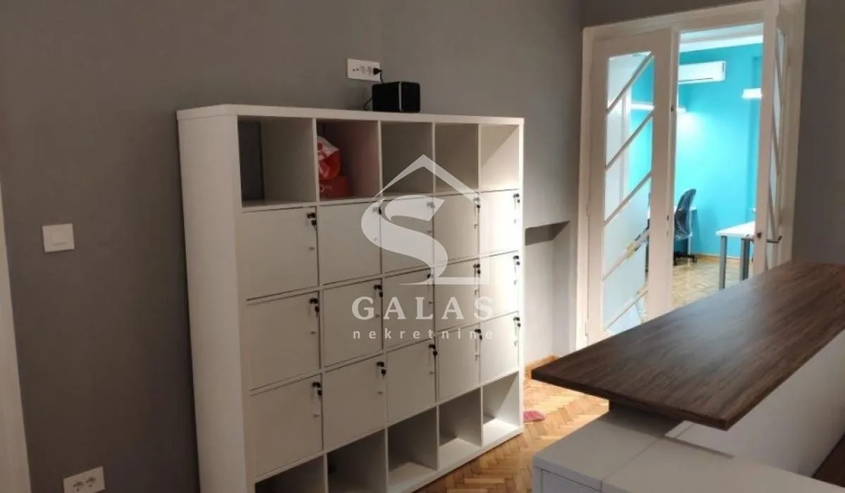 Rent, office space, 120m², Stari Grad, Beograd