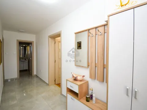 Rent, three bedroom apartment, 108m², Donja Gorica, Podgorica - image 14