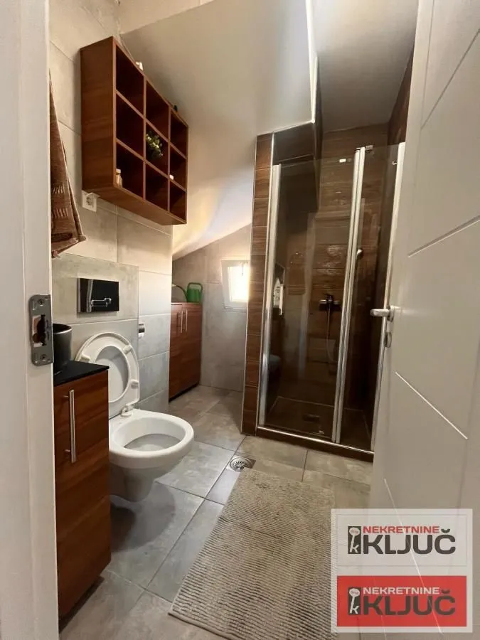 Prodaja, stan, 100m², Novo naselje, Novi Sad