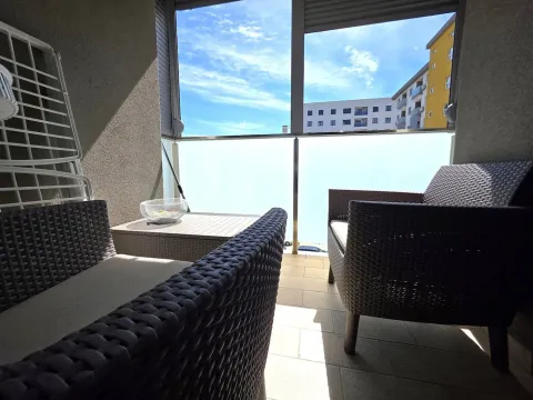 Izdavanje, stan, 54m², Pobrežje, Podgorica - image 9