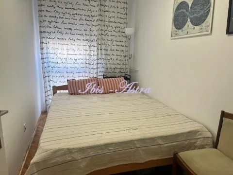 Rent, three bedroom apartment, 66m², Kalenić Pijaca, Vračar Sve Podlokacije - image 12