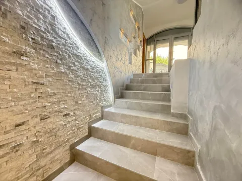 Sale, house, 320m², Podgorica, Crna Gora - image 6