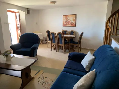 Rent, house, 70m², Tivat, Crna Gora - image 5