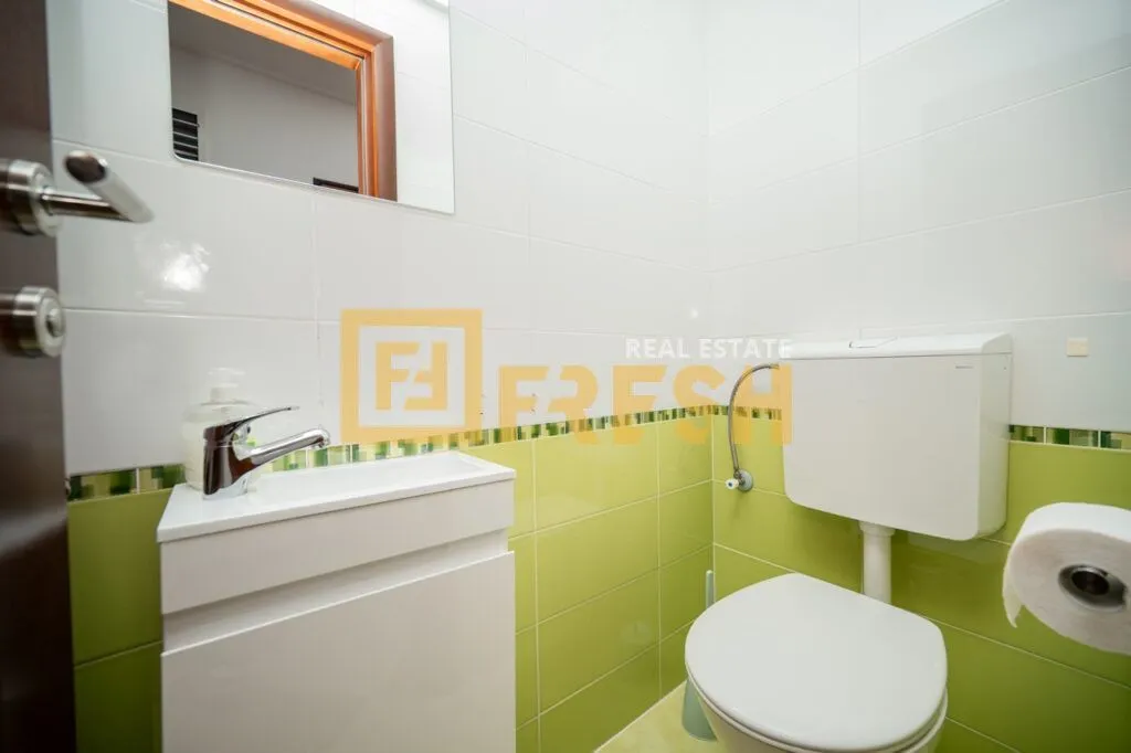 Izdavanje, trosoban stan, 80m², City Kvart, Podgorica