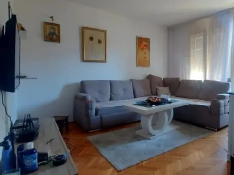 Prodaja, trosoban stan, 68m², Centar, Nikšić - image 7