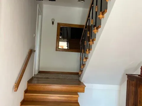 Rent, house, 200m², Tološi, Podgorica - image 11