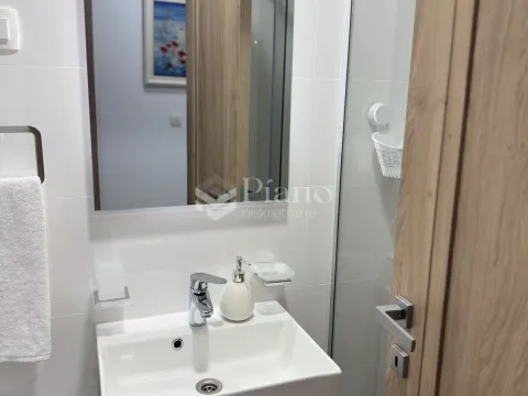 Rent, two bedroom apartment, 72m², City Kvart, Podgorica - image 6