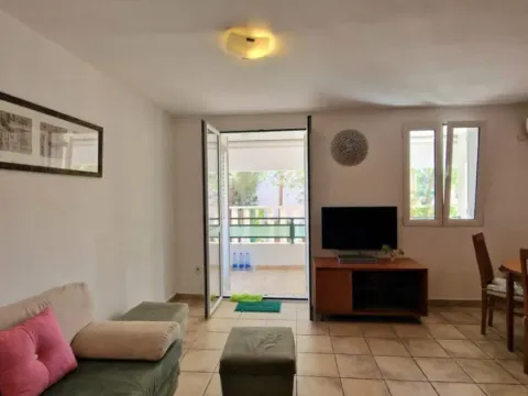 Sale, one bedroom apartment, 54m², Petrovac, Budva - image 1