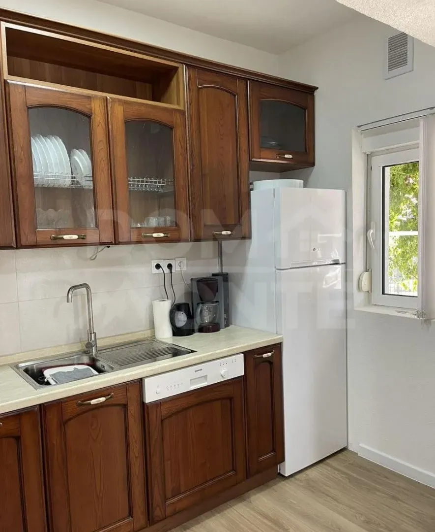 Rent, one bedroom apartment, 75m², Tivat, Crna Gora