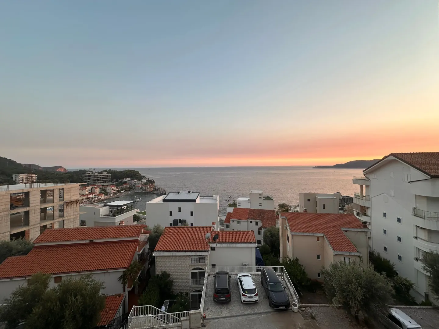 Prodaja, dvosoban stan, 56m², Pržno, Budva