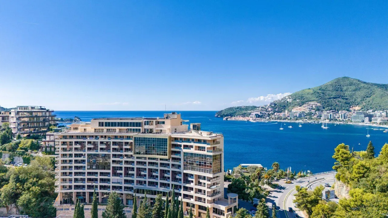 Prodaja, jednosoban stan, 54m², Bečići, Budva