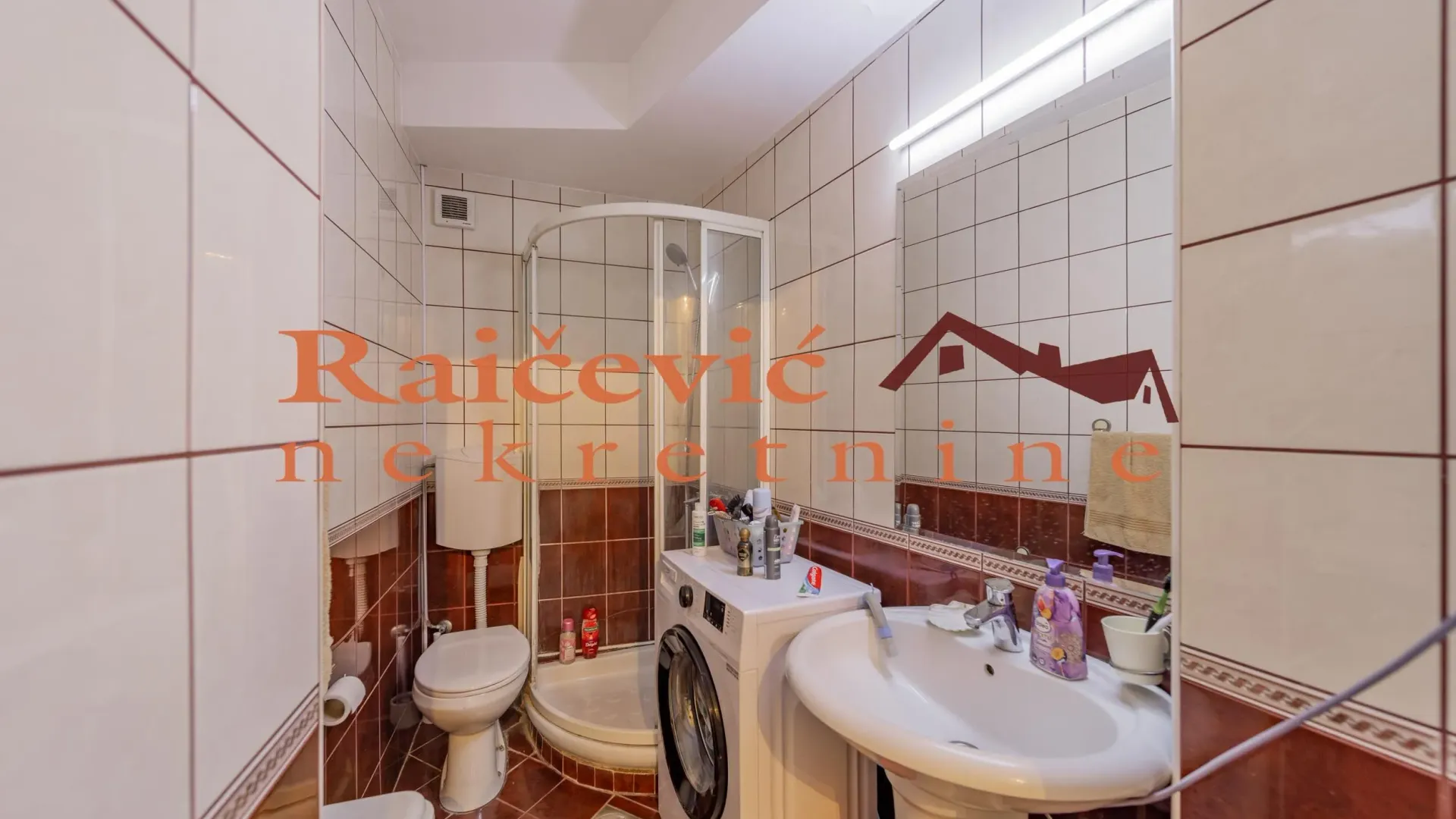 Sale, three bedroom apartment, 69m², Vračar Sve Podlokacije, Beograd