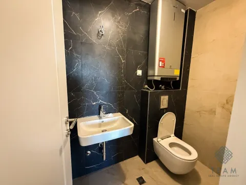 Prodaja, trosoban stan, 127m², Tološka šuma, Podgorica - image 16