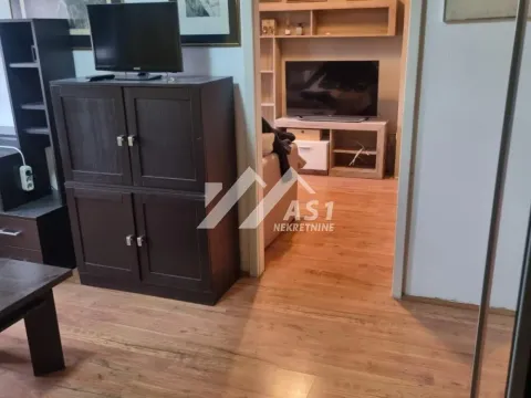 Izdavanje, dvosoban stan, 50m², Bulevar Oslobodjenja, Novi Sad Sve Podlokacije - image 7