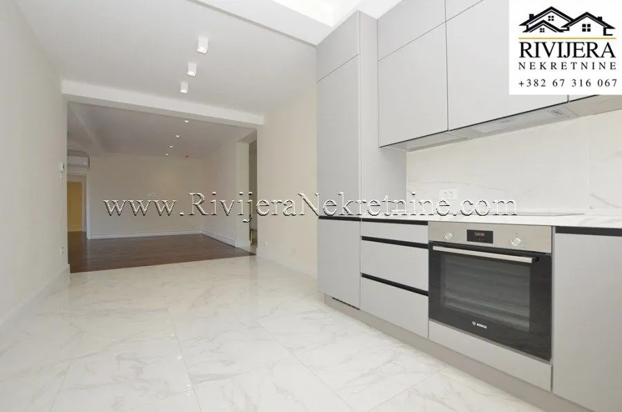 Prodaja, trosoban stan, 165m², Đenovići, Herceg Novi